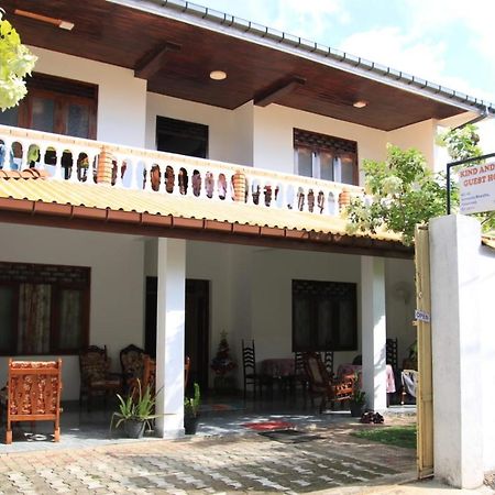 Guesthouse Kind And Love Hikkaduwa Buitenkant foto