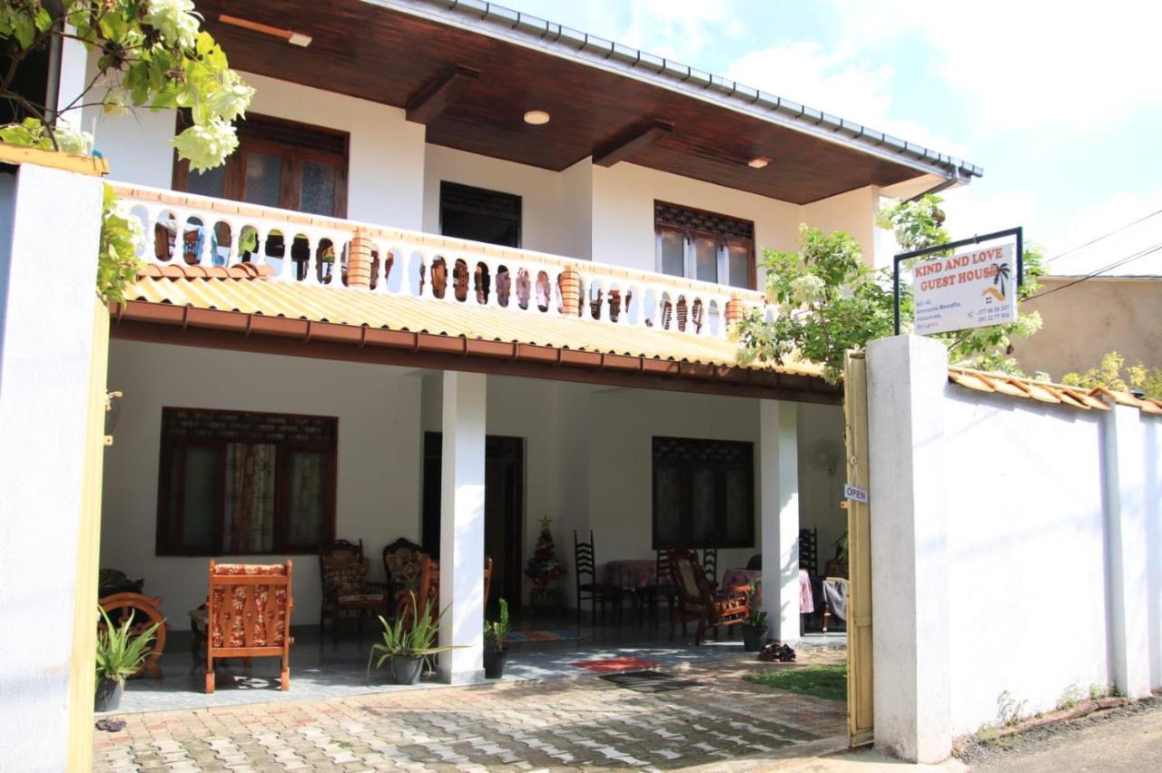 Guesthouse Kind And Love Hikkaduwa Buitenkant foto