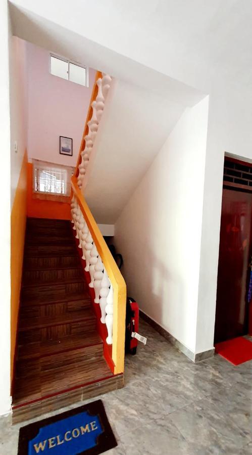 Guesthouse Kind And Love Hikkaduwa Buitenkant foto